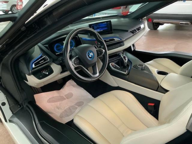 BMW i8 - Photo 8