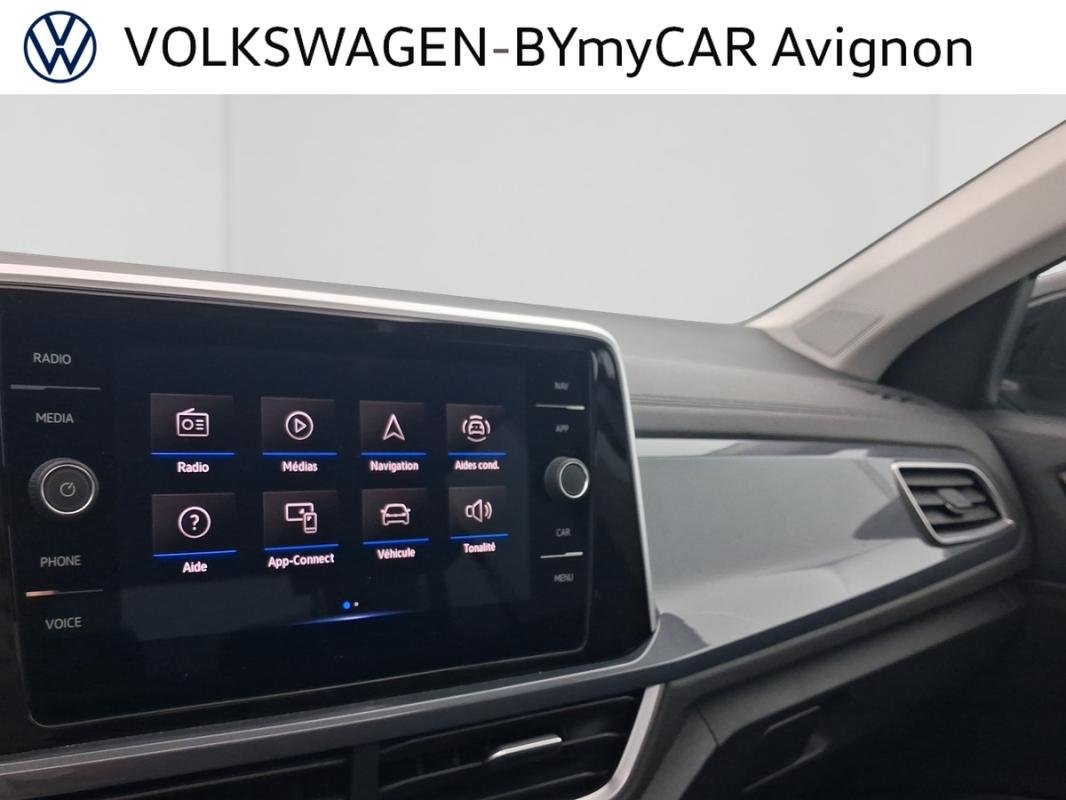 Volkswagen T-Roc - Photo 13