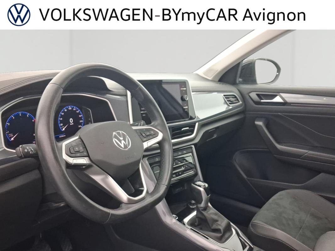 Volkswagen T-Roc - Photo 23