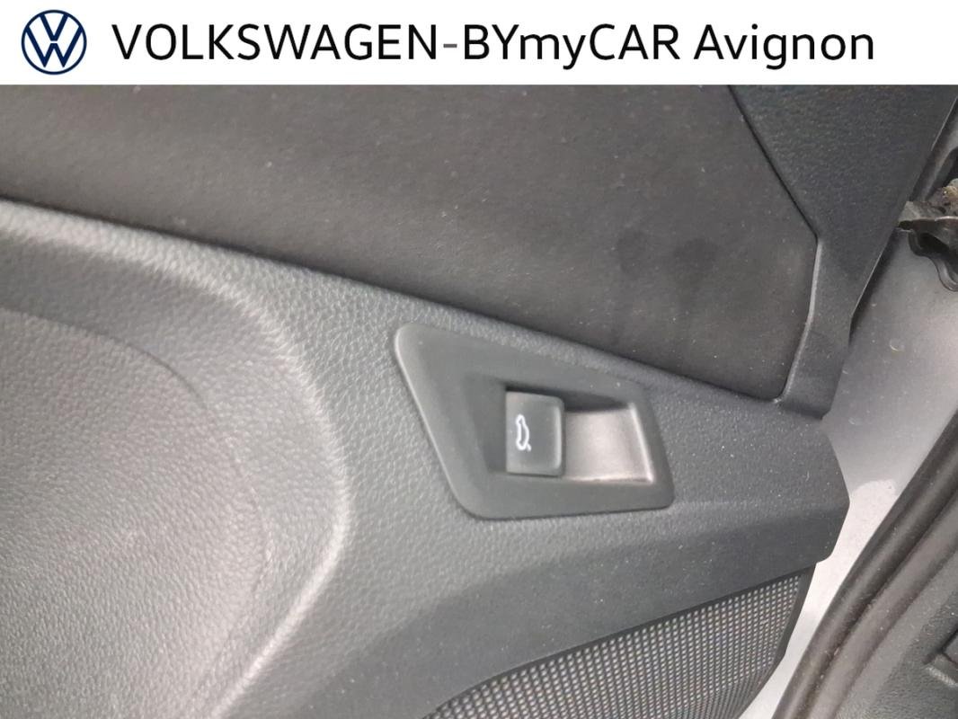 Volkswagen T-Roc - Photo 33