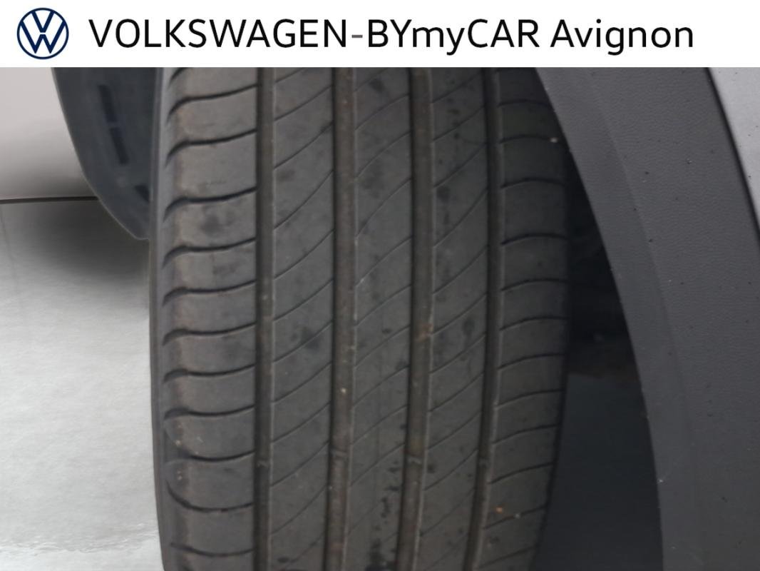 Volkswagen T-Roc - Photo 9
