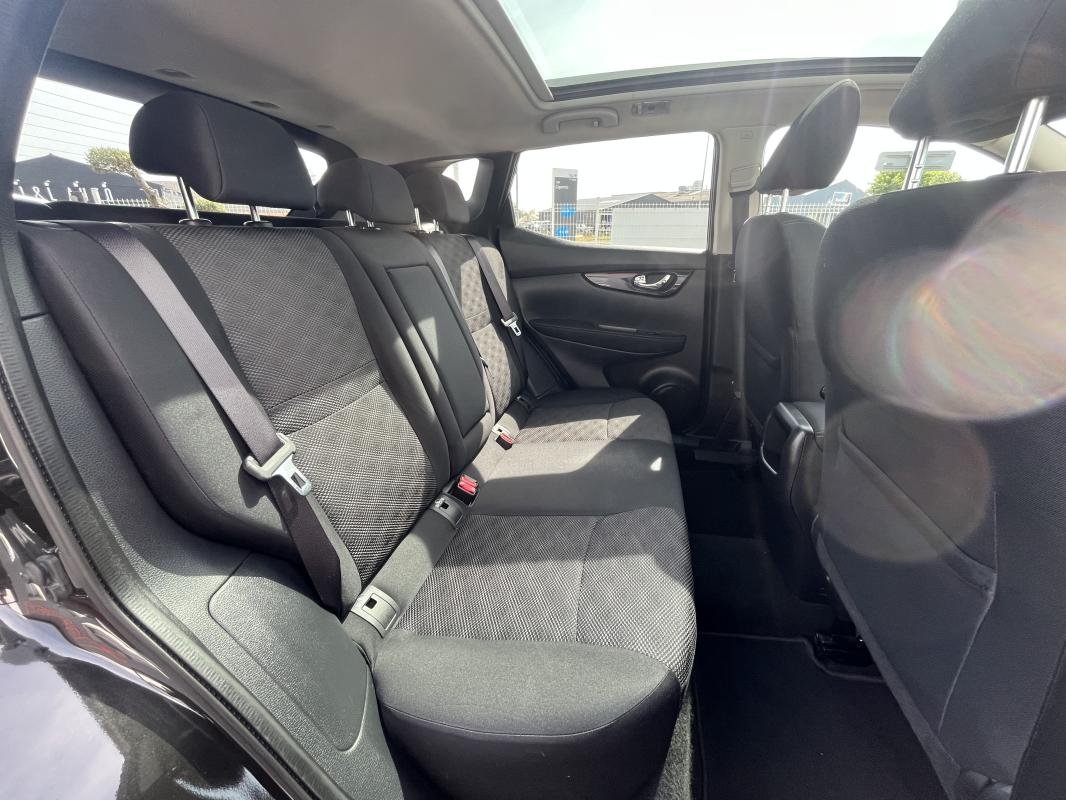 Nissan Qashqai - Photo 12