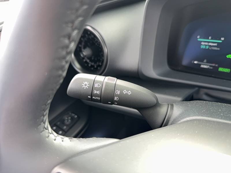Toyota C-HR - Photo 27