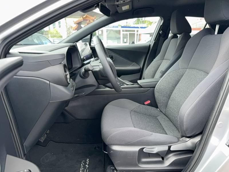 Toyota C-HR - Photo 10