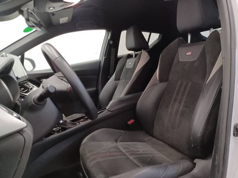 Toyota C-HR - Photo 16