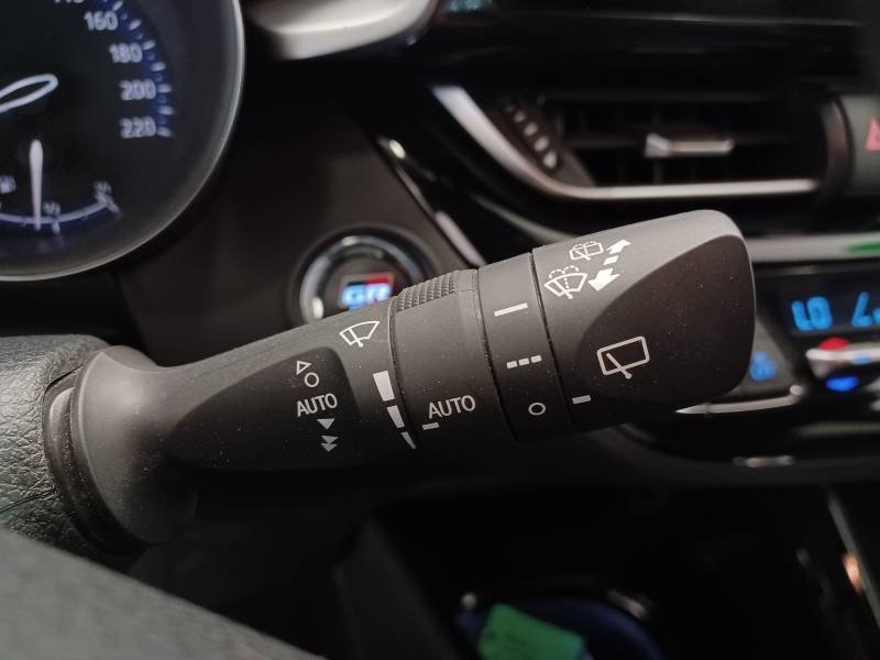 Toyota C-HR - Photo 21