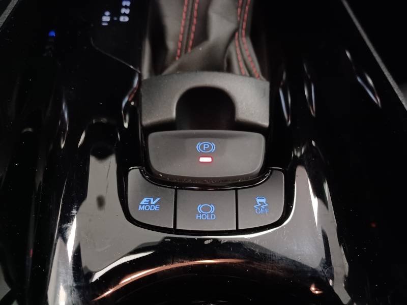 Toyota C-HR - Photo 23