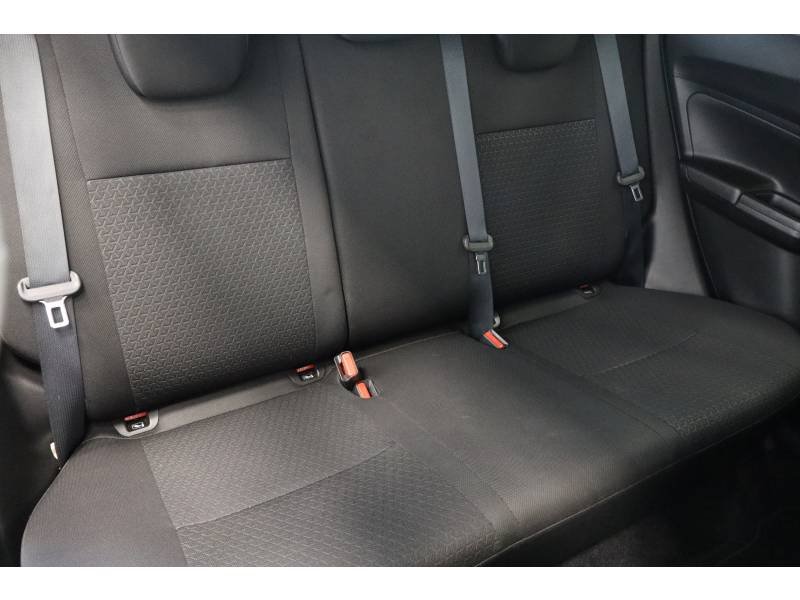 Suzuki Swift - Photo 12