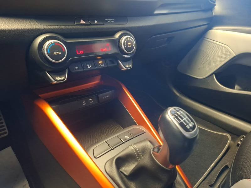 Kia Stonic - Photo 22