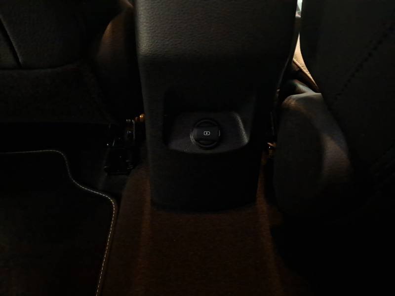 Kia Stonic - Photo 38