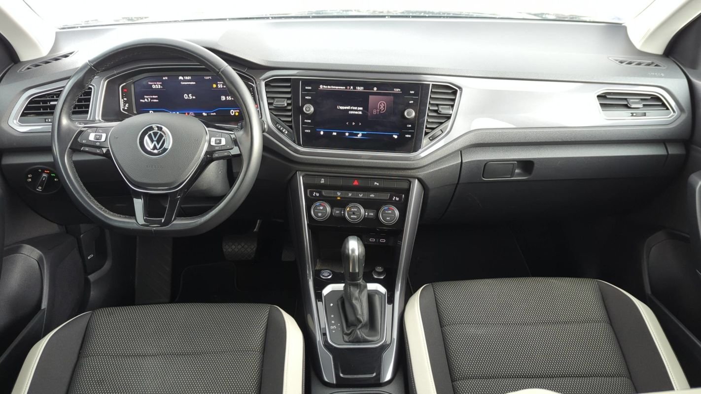 Volkswagen T-Roc - Photo 11