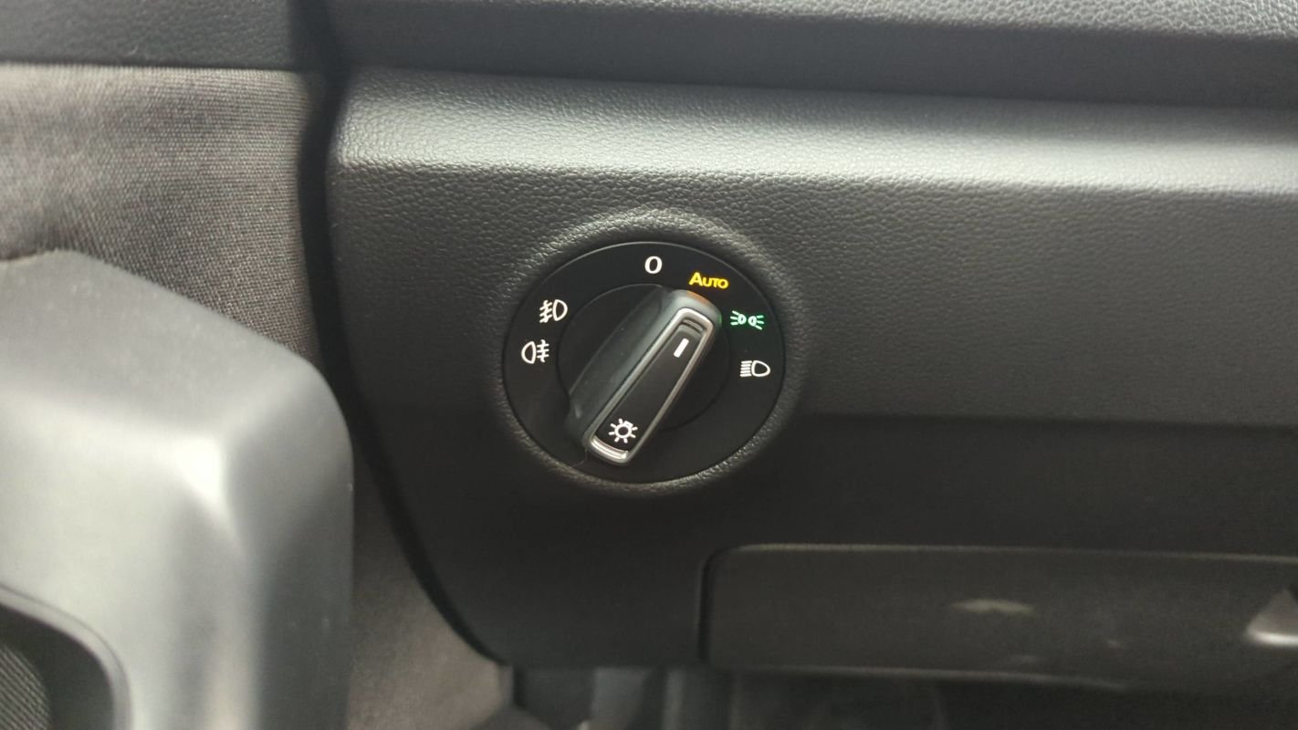 Volkswagen T-Roc - Photo 13