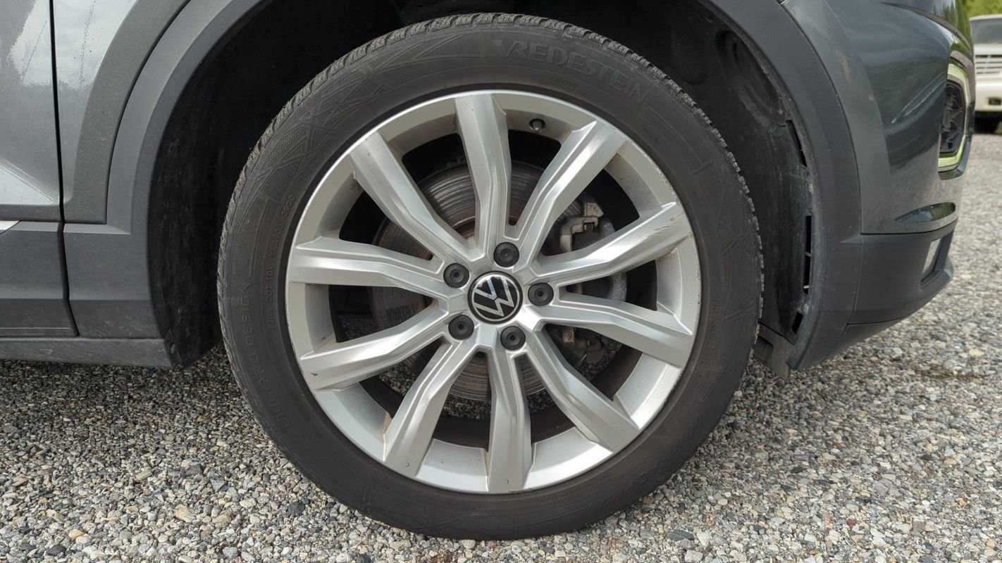 Volkswagen T-Roc - Photo 17