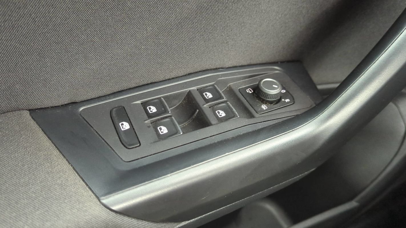 Volkswagen T-Roc - Photo 22