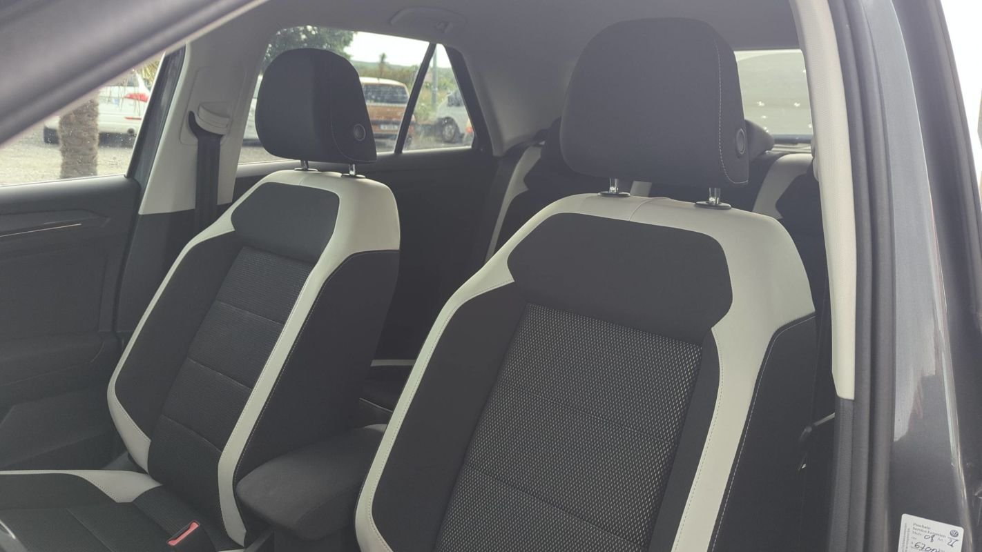 Volkswagen T-Roc - Photo 26