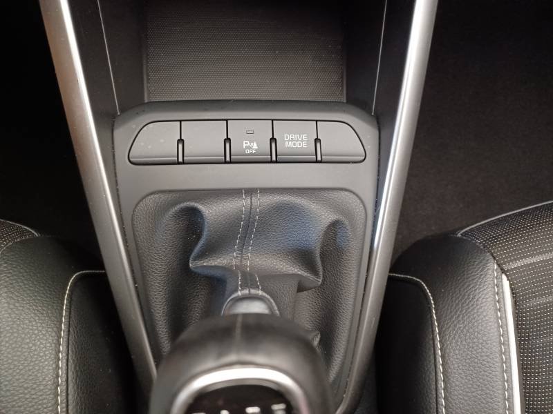 Kia Rio - Photo 27