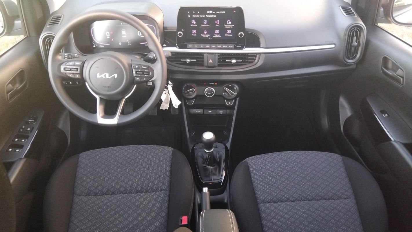 Kia Picanto - Photo 11