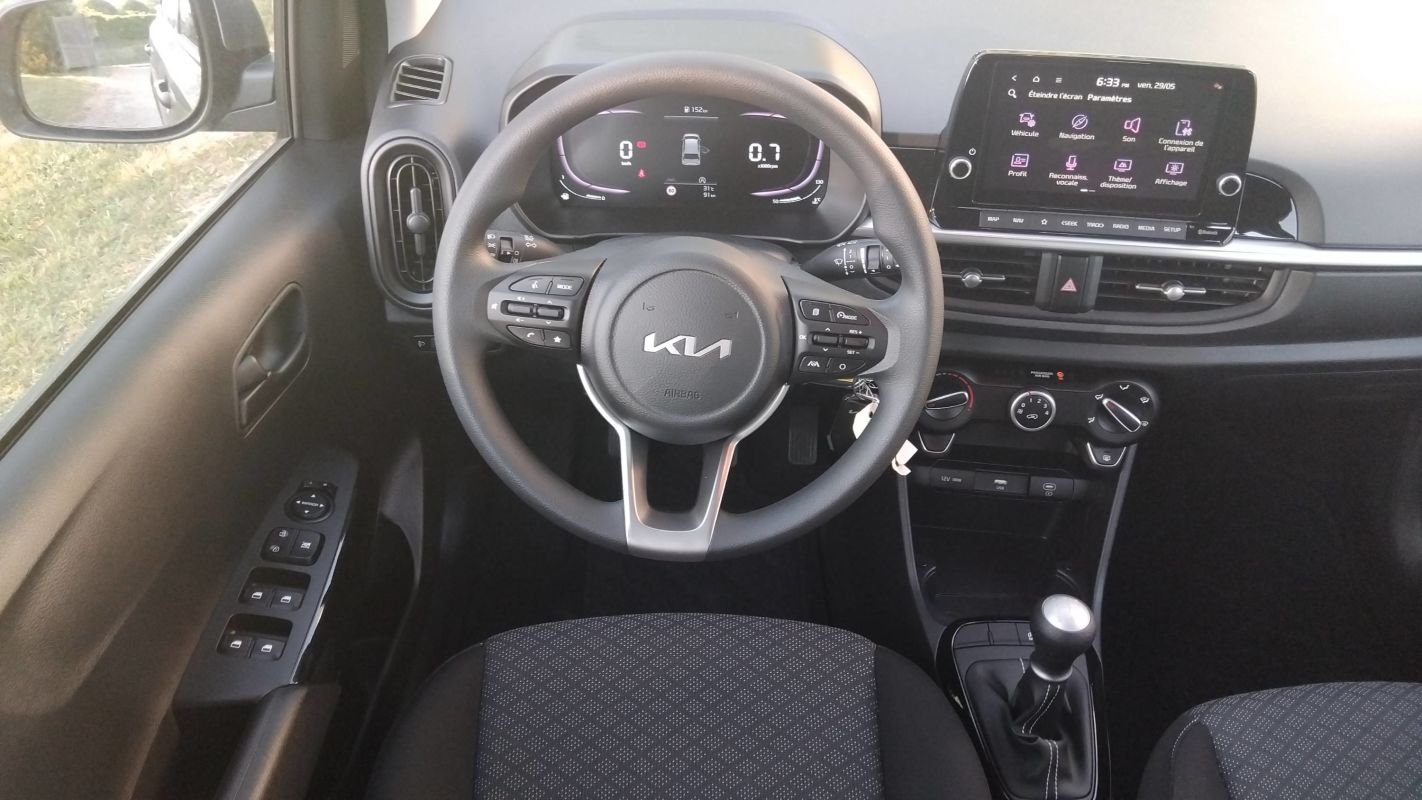 Kia Picanto - Photo 24