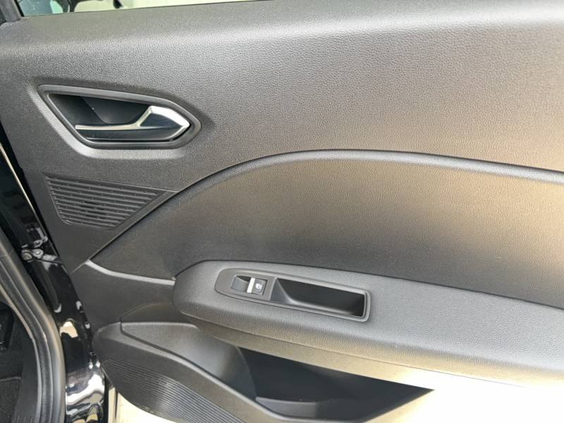 Renault Captur - Photo 12