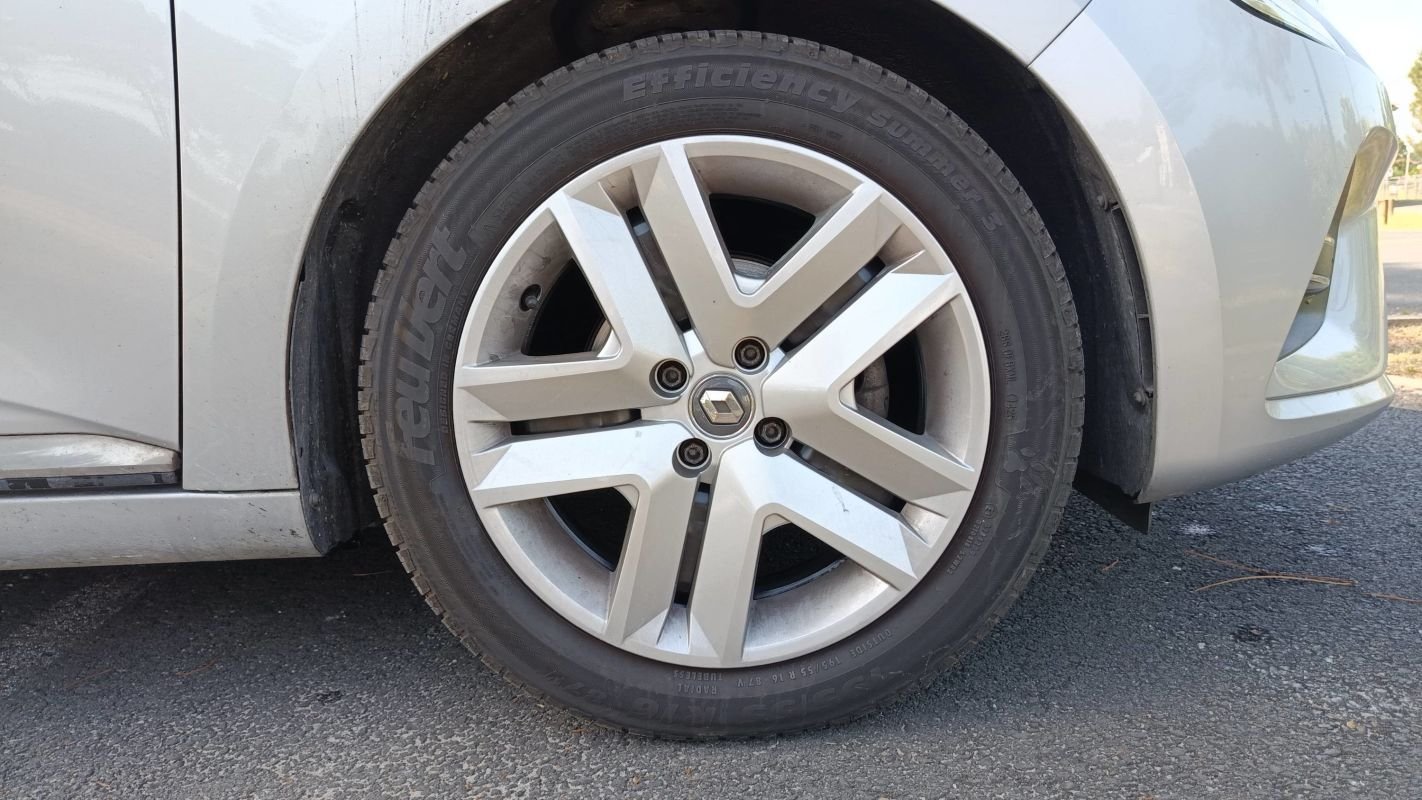 Renault Clio - Photo 17
