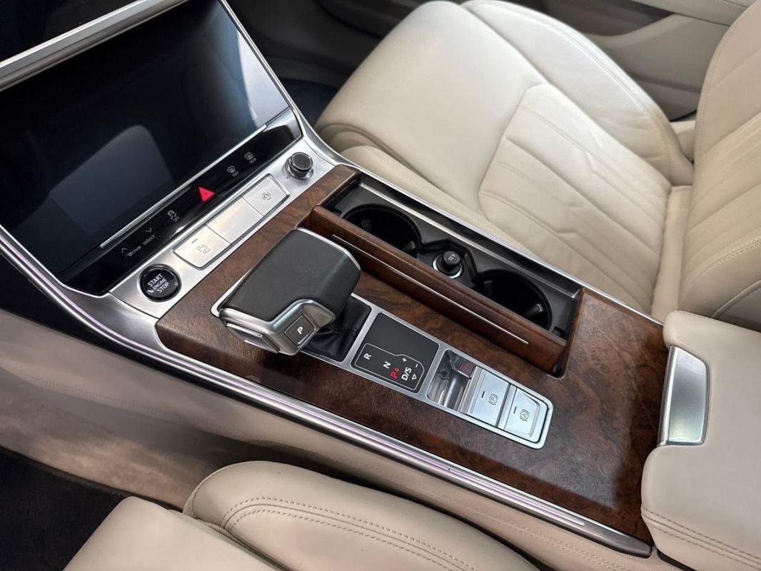 Audi A6 Avant - Photo 11