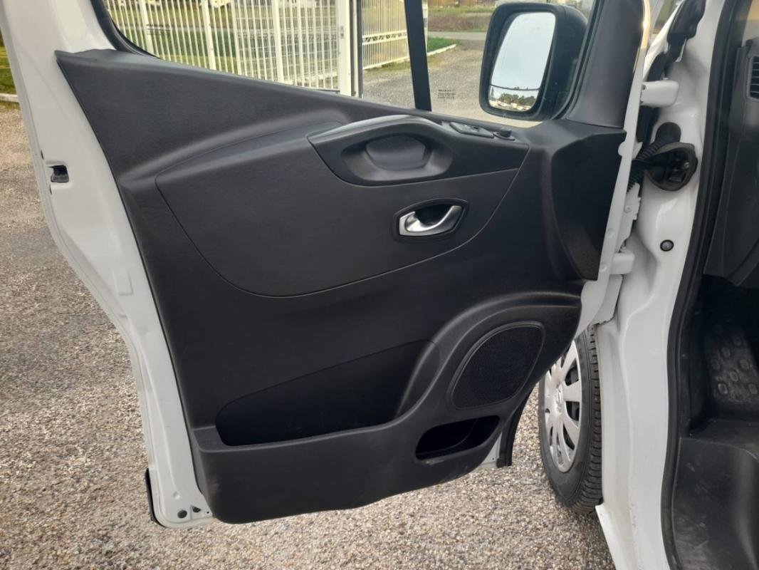 Renault Trafic - Photo 18