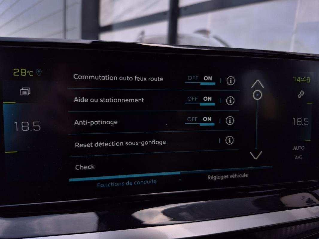 Peugeot 2008 - Photo 10