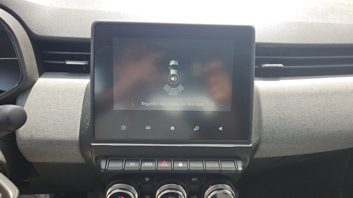 Renault Clio - Photo 16