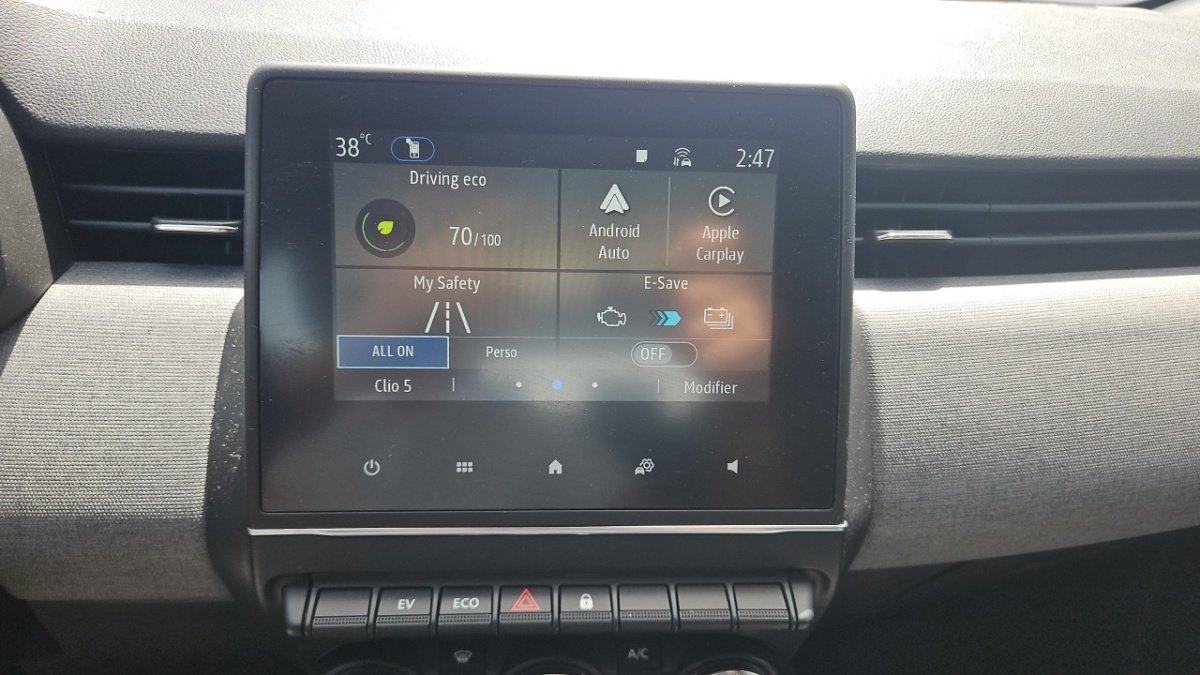 Renault Clio - Photo 18