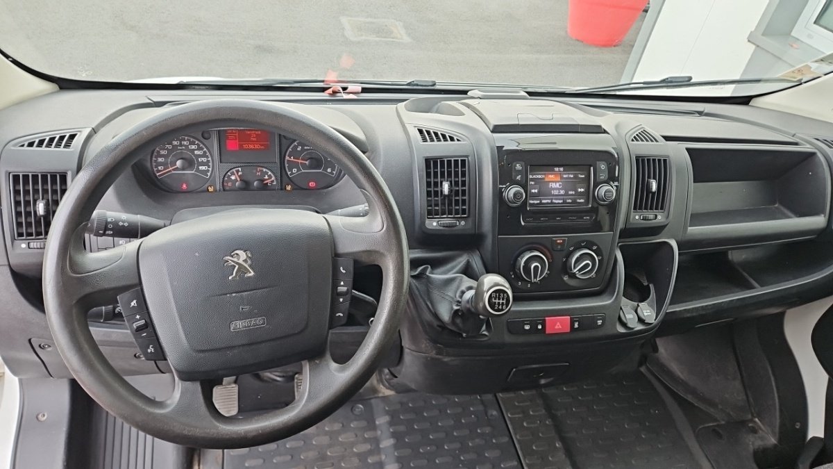 Peugeot Boxer - Photo 11