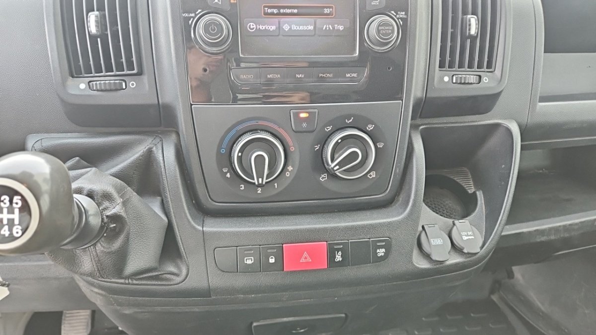 Peugeot Boxer - Photo 16