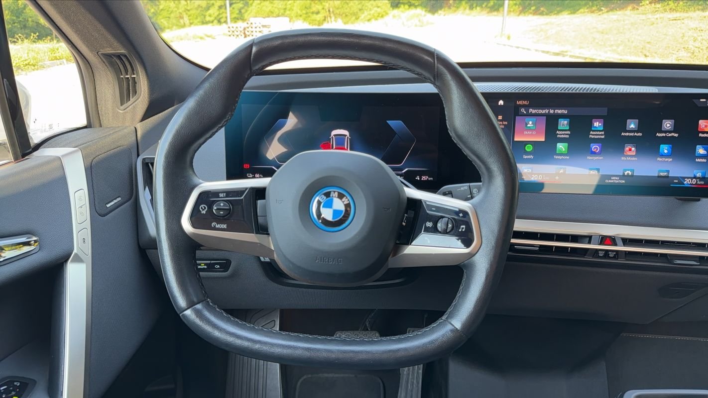 BMW ix - Photo 22