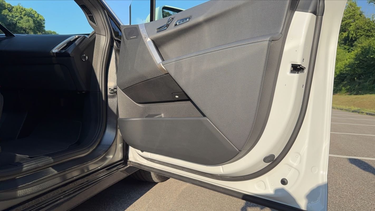 BMW ix - Photo 24