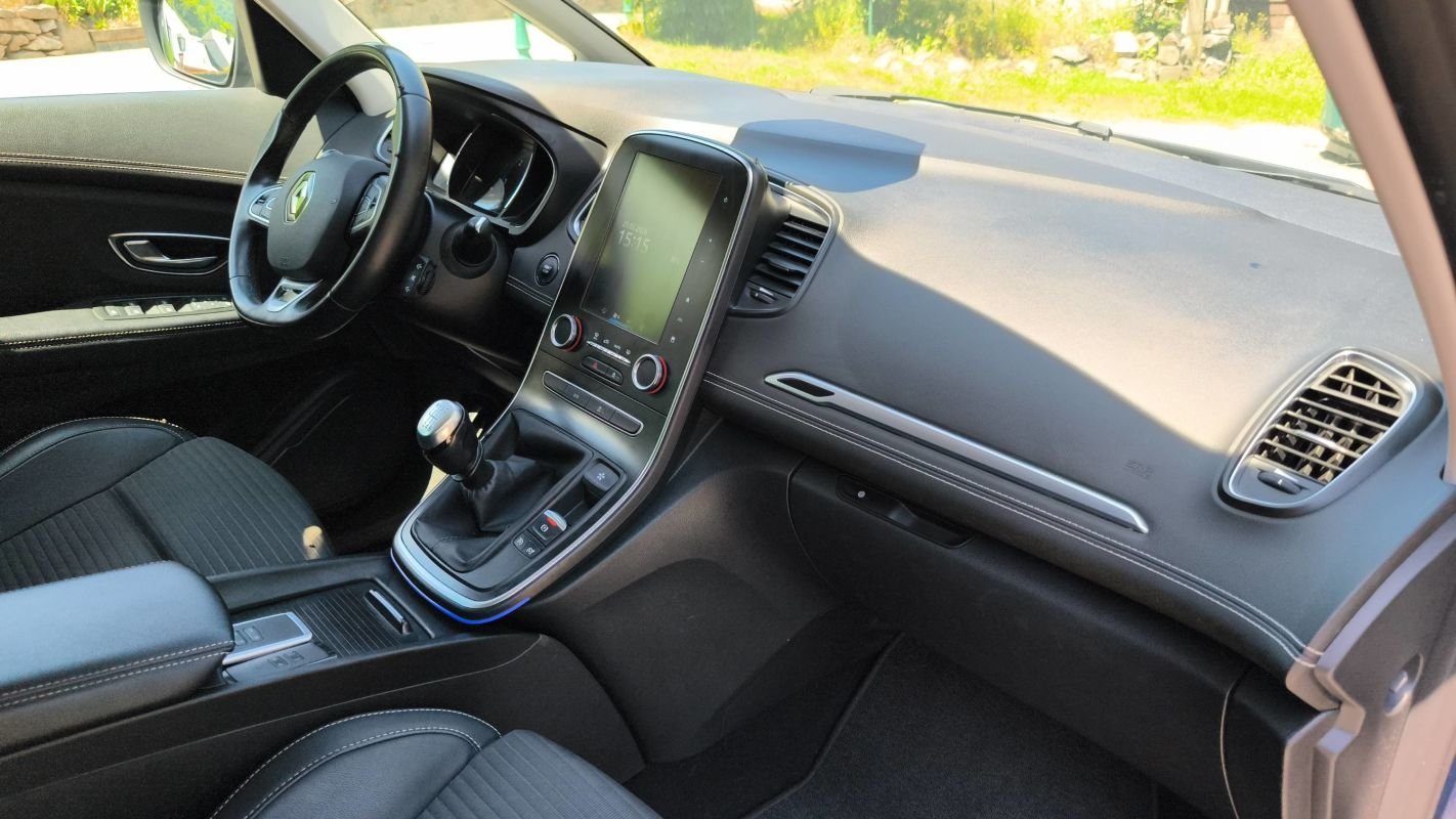 Renault Scénic - Photo 10