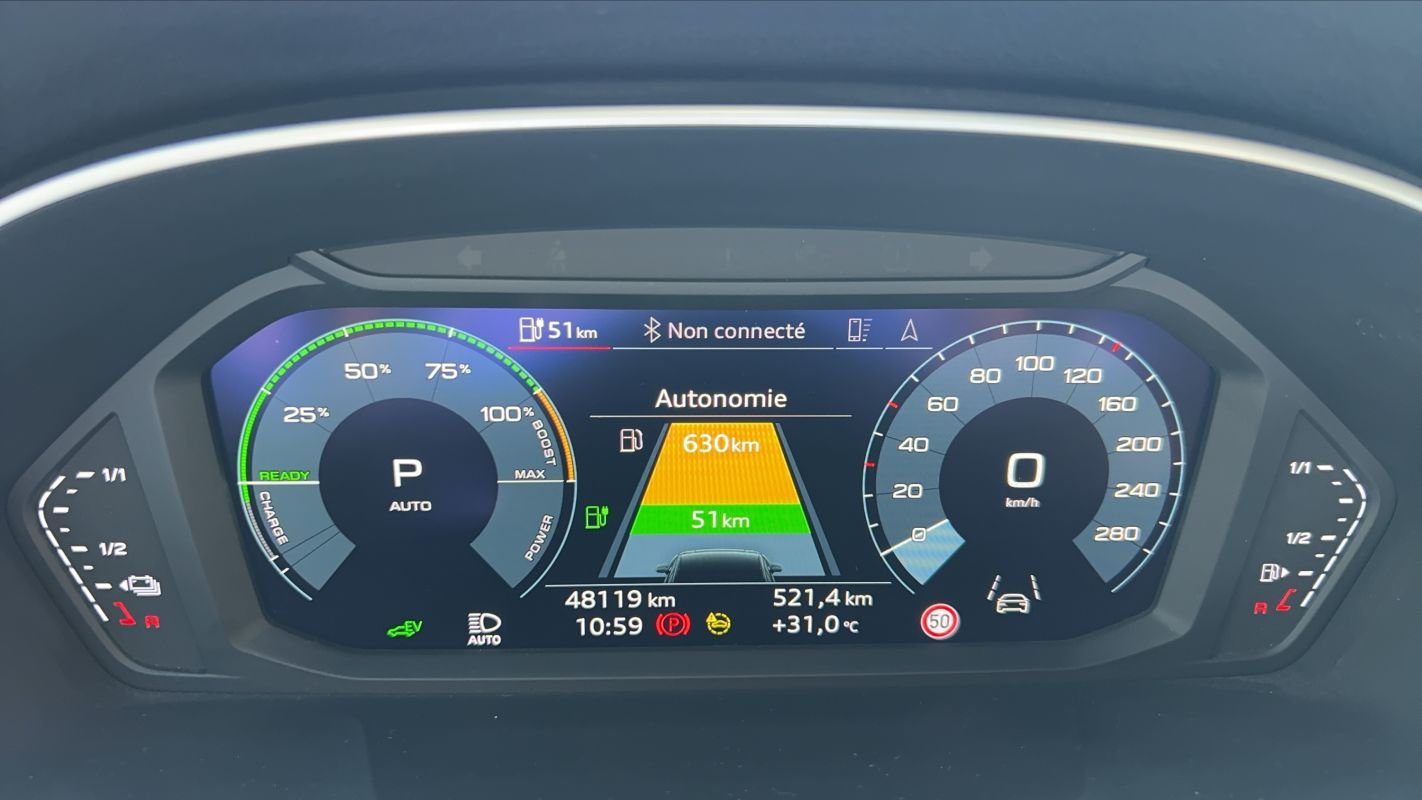 Audi Q3 - Photo 12