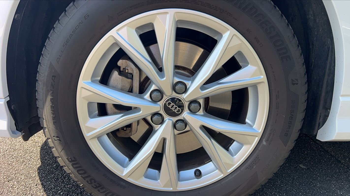Audi Q3 - Photo 18