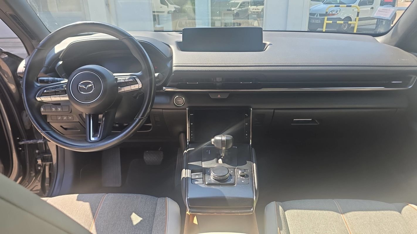 Mazda 3 - Photo 11