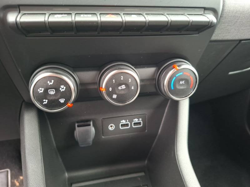 Renault Clio - Photo 23