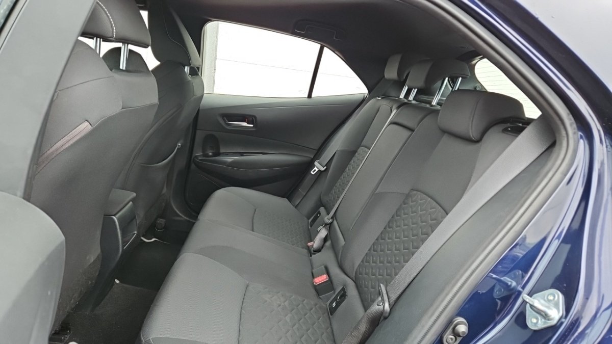 Toyota Corolla - Photo 11