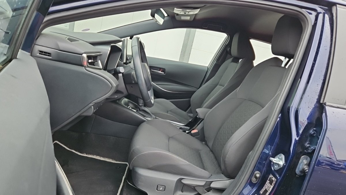 Toyota Corolla - Photo 13
