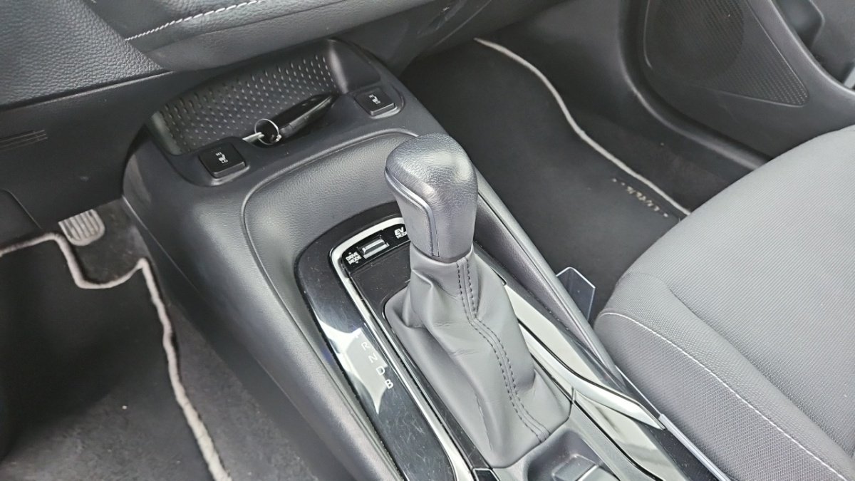 Toyota Corolla - Photo 25