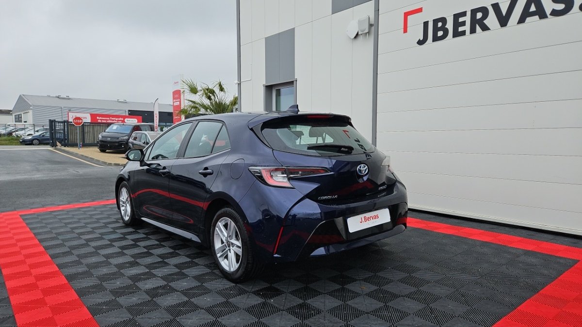 Toyota Corolla - Photo 3