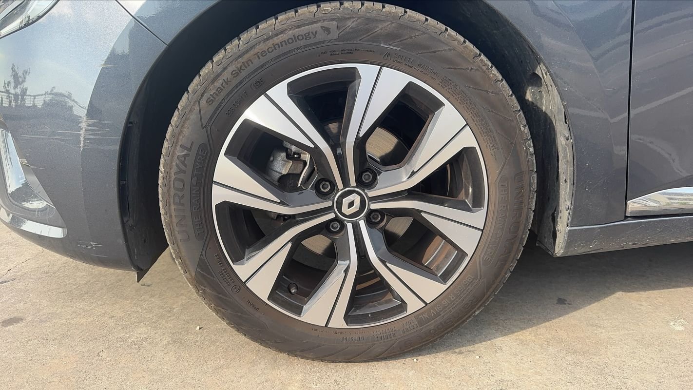 Renault Clio - Photo 18
