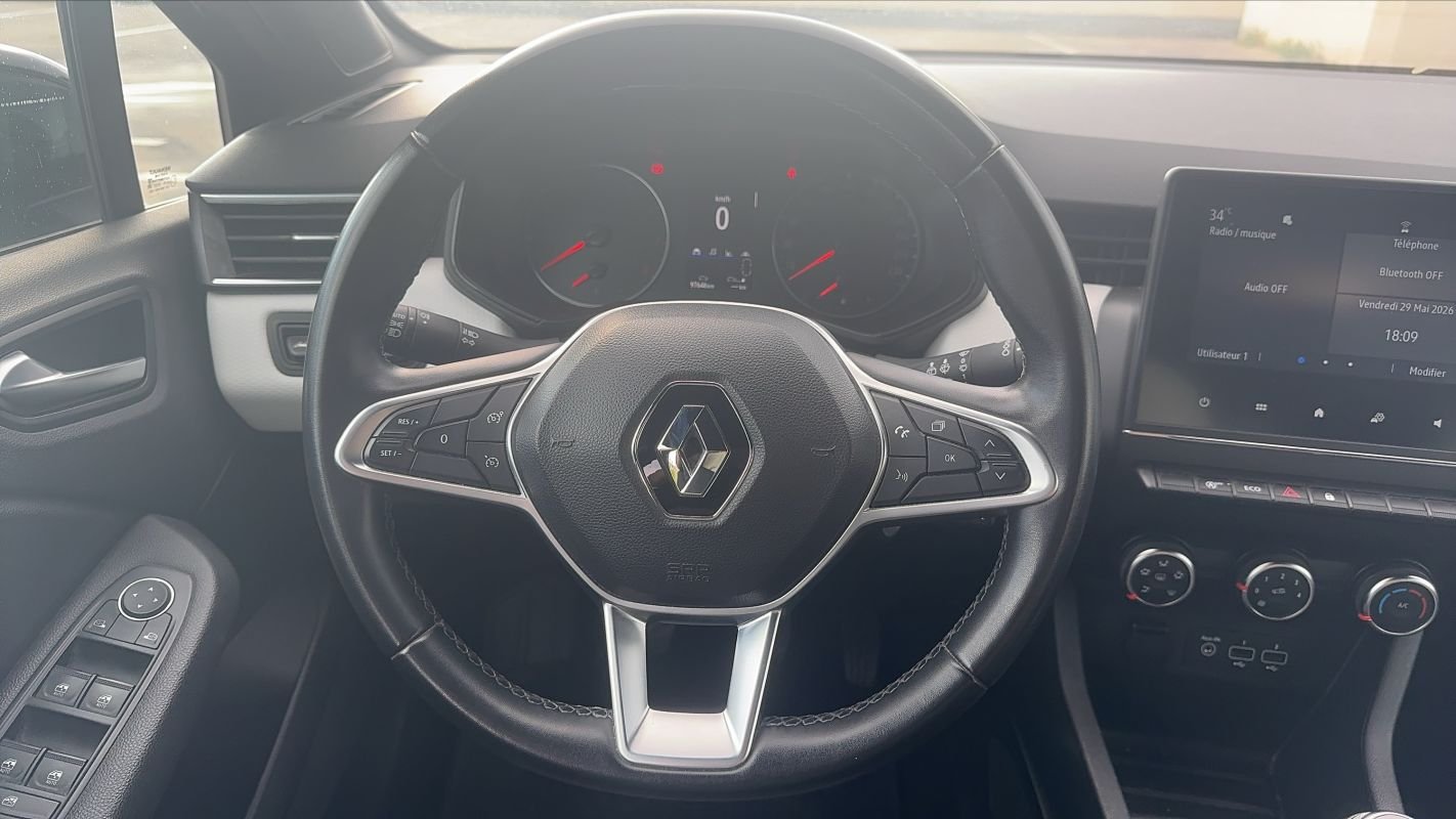 Renault Clio - Photo 23