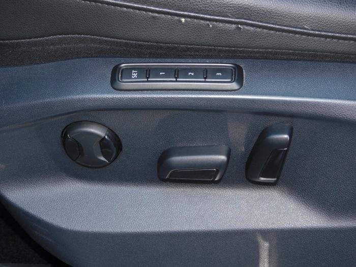 Volkswagen Tiguan - Photo 12