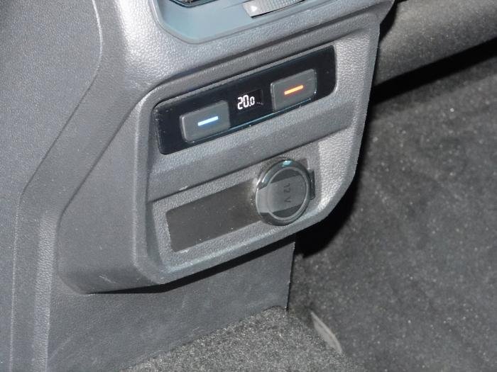 Volkswagen Tiguan - Photo 15