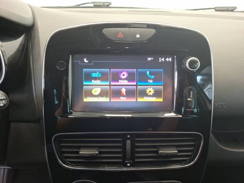 Renault Clio - Photo 18