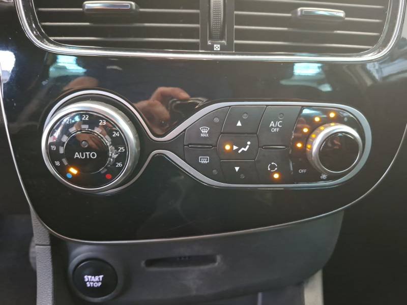Renault Clio - Photo 25