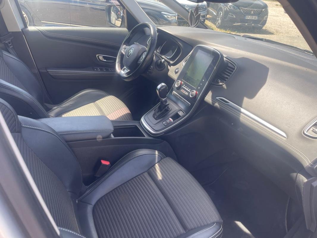 Renault Scénic - Photo 8