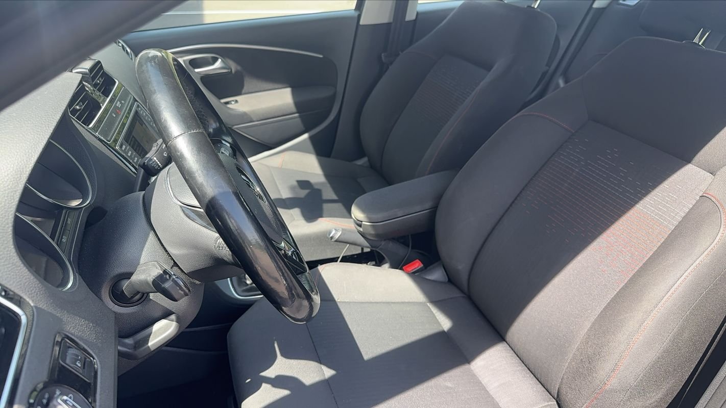 Volkswagen Polo - Photo 25